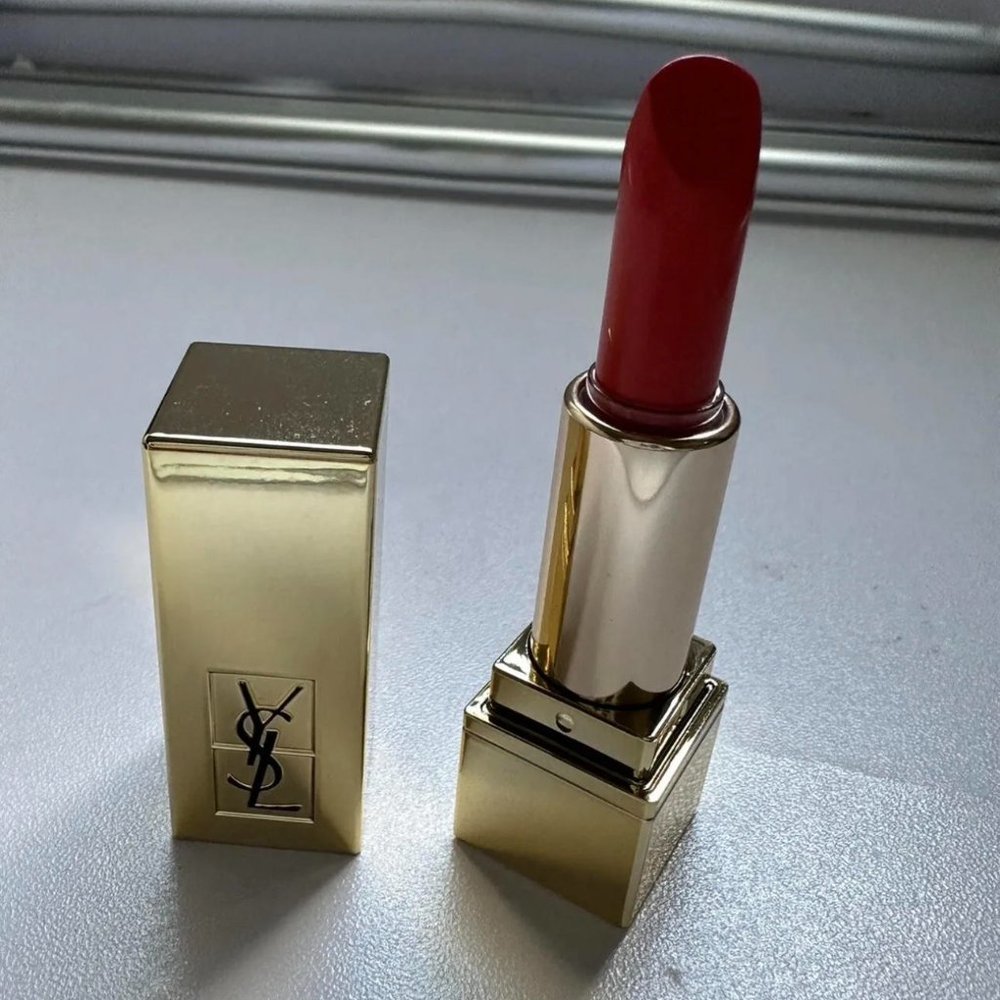 YSL Travel Lipstick - Rouge Pur Couture Satin Lipstick - Picture 3 of 3